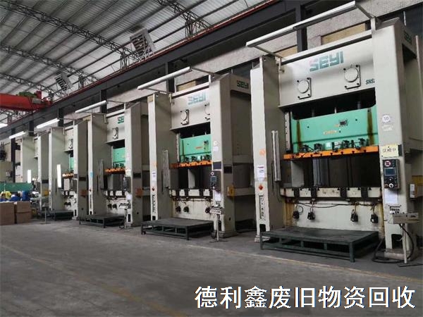 天津機床設(shè)備回收，天津觸控車床回收
